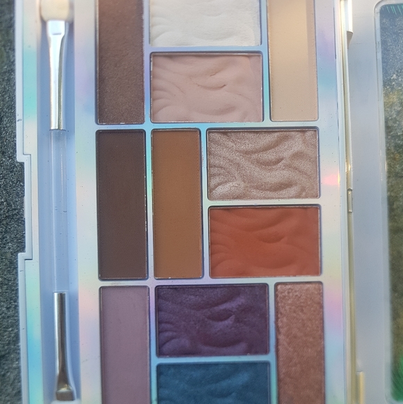 ๐ด Tropical Romance Gift Set - Picture 3 of 13